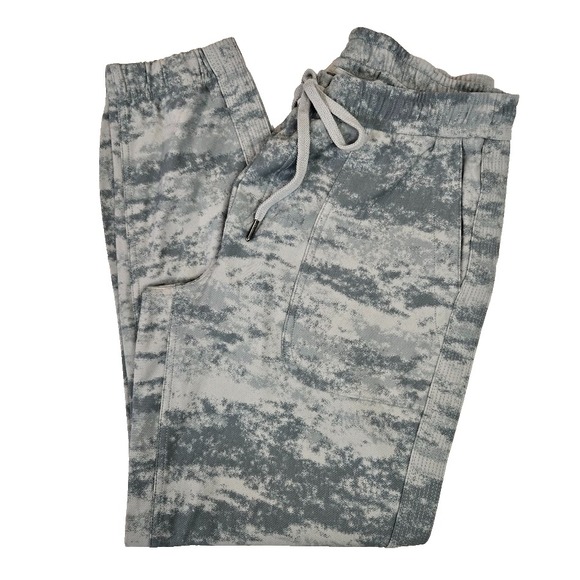 ATHLETA Farallon Jogger Pants Fog Camo Coast Grey Blue Womens Size MEDIUM 988044 - Picture 1 of 9